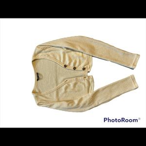 Trendy Cropped Sweater💛